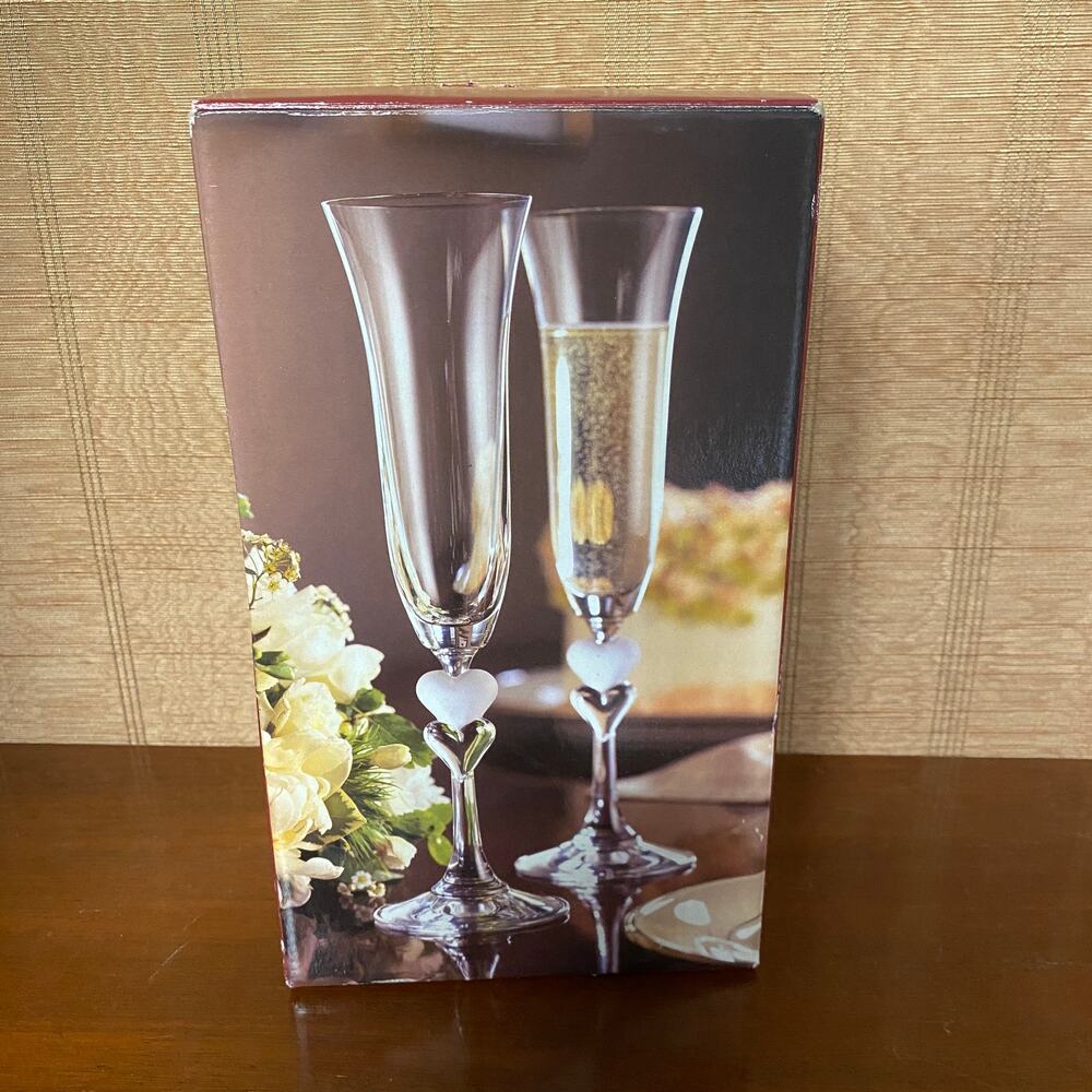 New in Box 2 Gorham Amore Frosted Double Heart Lead Crystal Champagne Flutes